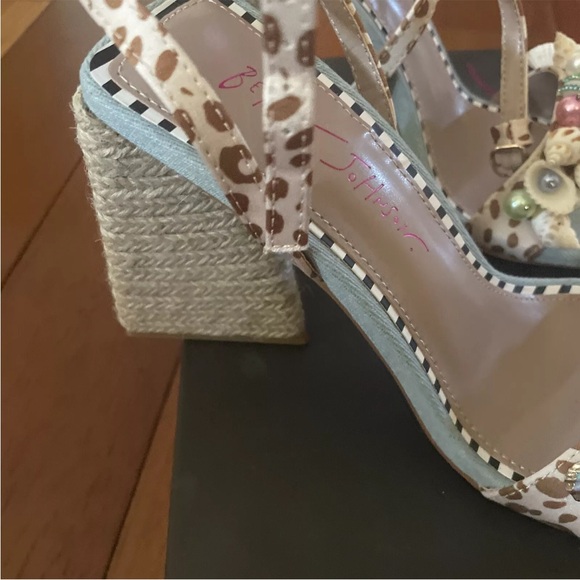 betsy johnson 8.5 Multi Leopard Shoes NWB - Picture 2 of 5